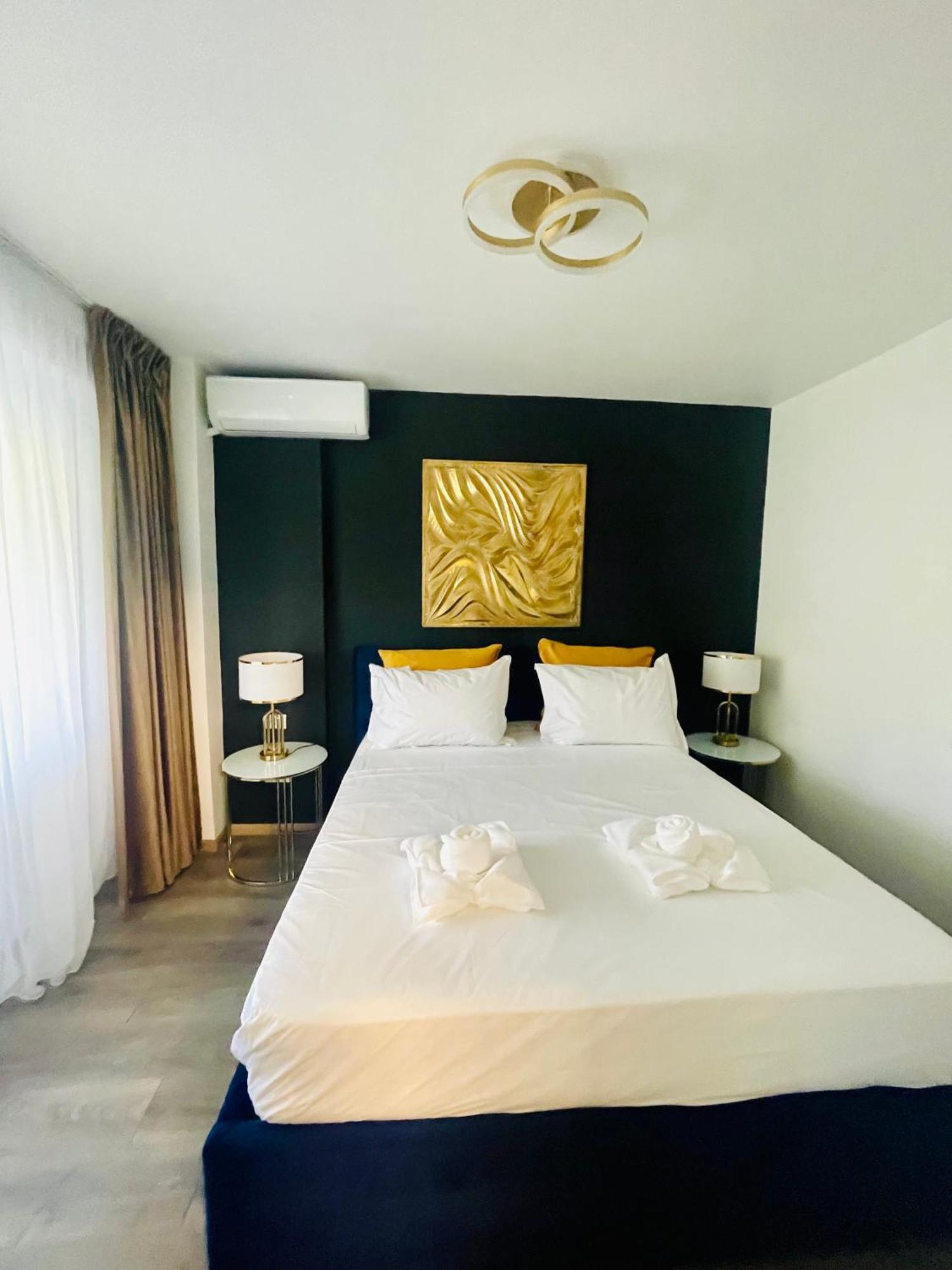 Metropole Apartment